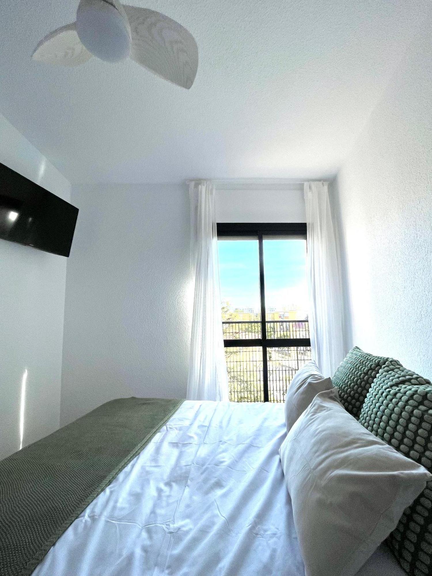 Beautiful & Sunny Apartment Málaga Exterior foto